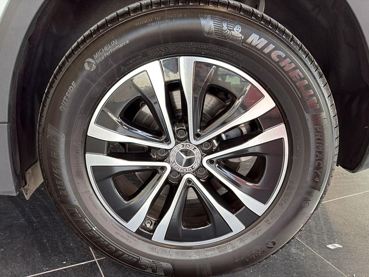 Mercedes-Benz GLA-H247 2023 - GLA 180 d Advanced auto