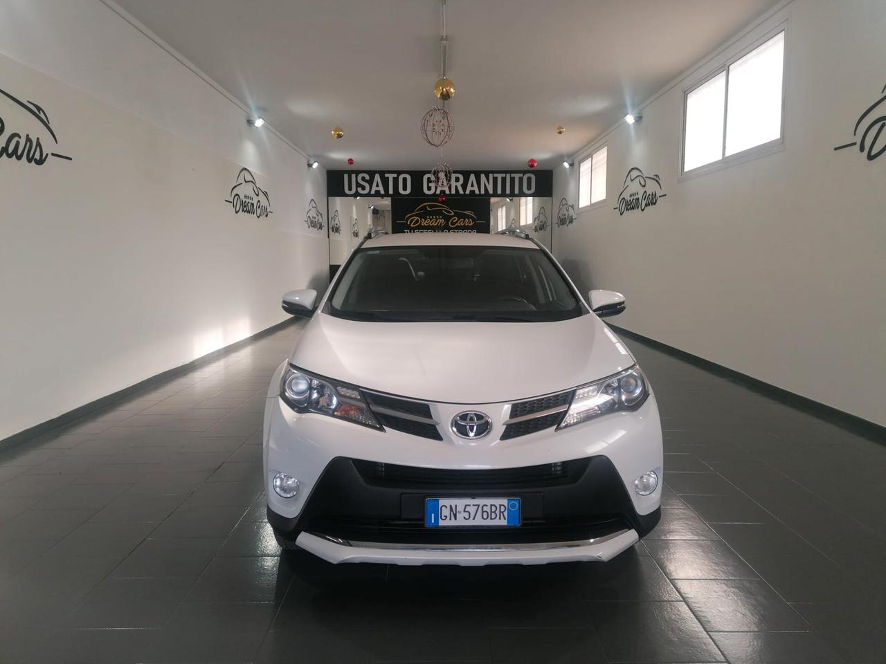 Toyota RAV 4 RAV4 2.2 D-CAT A/T 4WD Lounge White Ed.