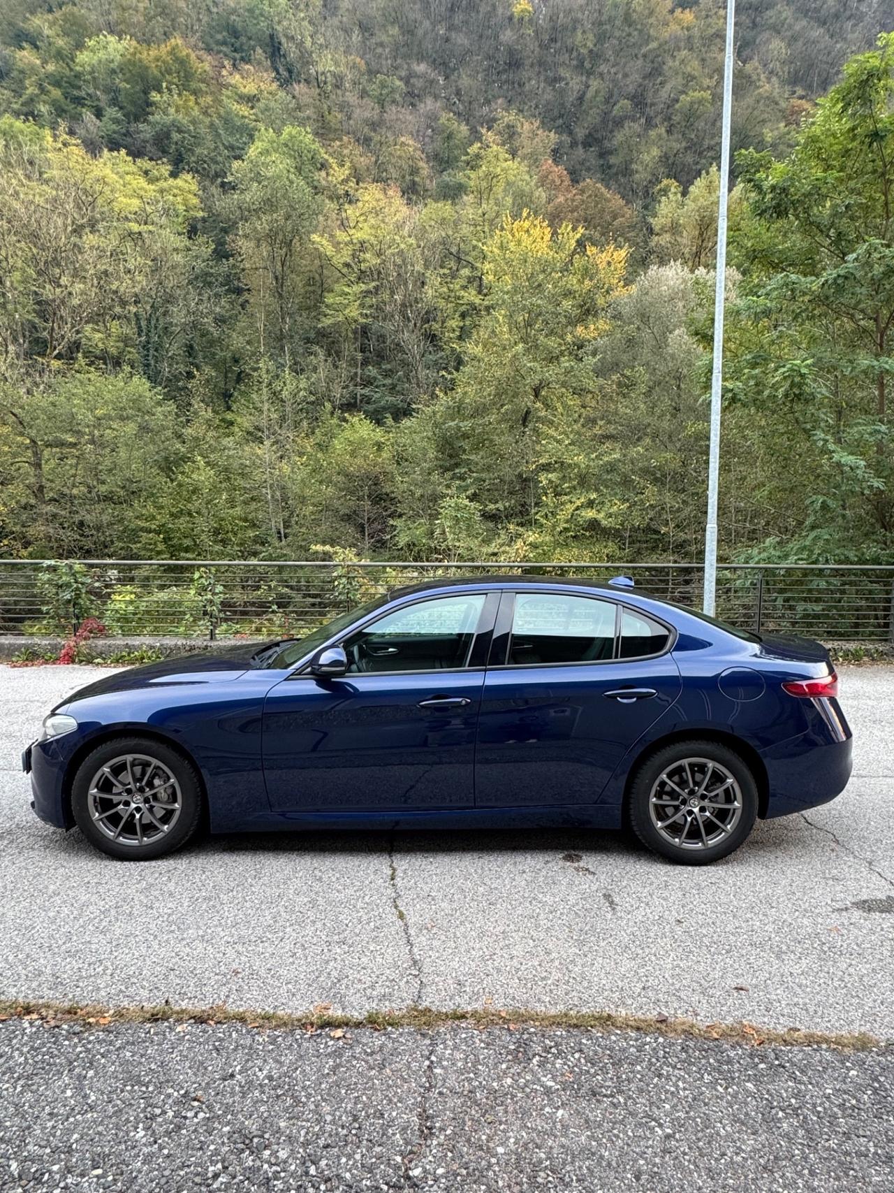 Alfa Romeo Giulia 2.2 Turbodiesel 160 CV AT8 Super
