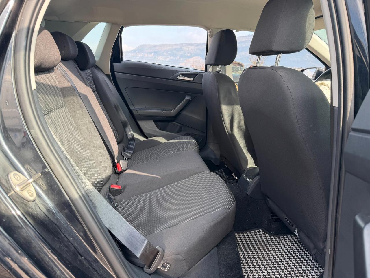 VOLKSWAGEN POLO 2022 1.0 BENZINA 80 CV *SINISTRATA