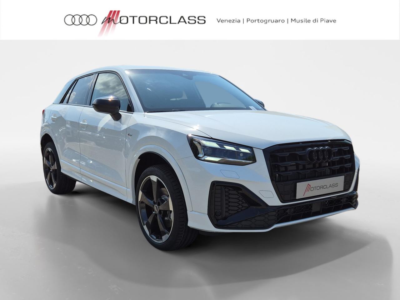 Audi Q2 35 1.5 tfsi identity black