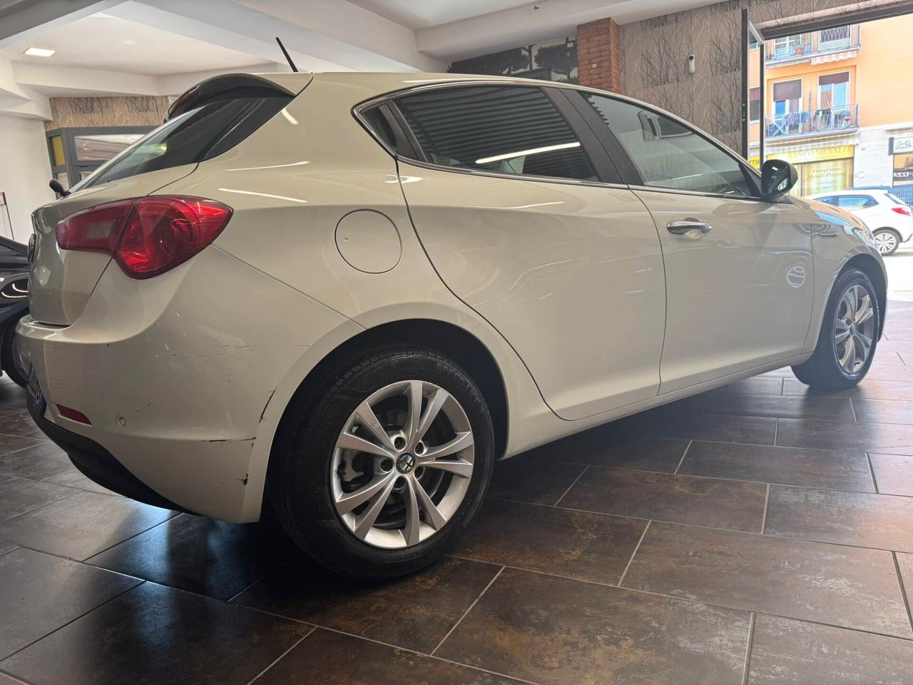 Alfa Romeo Giulietta 1.6 JTDm-2 105 CV Business