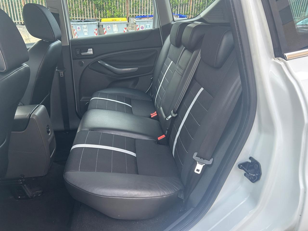 Ford Kuga 2.0 TDCi 4WD Gancio Traino 100000km