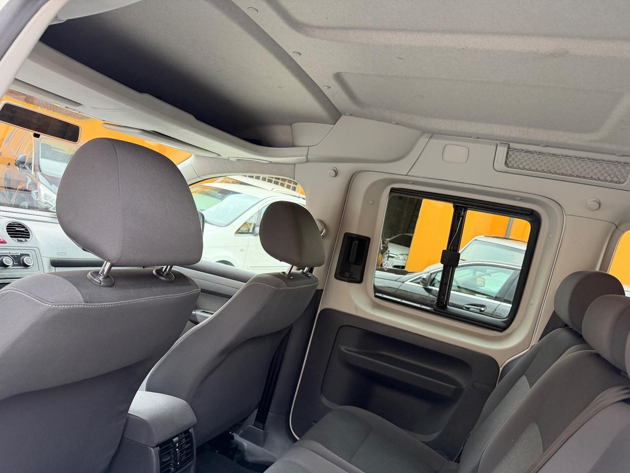 Volkswagen Caddy 1.6 TDI 102 CV 5p. Trendline 7 Posti