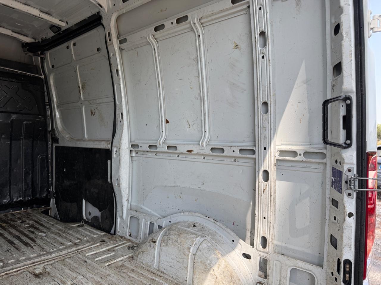 Iveco Daily 35 l2h2