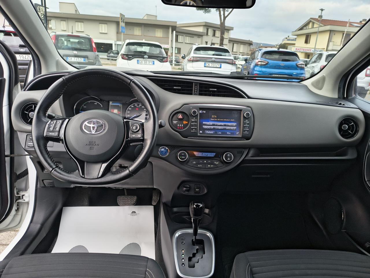 Toyota Yaris 1.5 Hybrid 5 porte **PREZZO REALE**