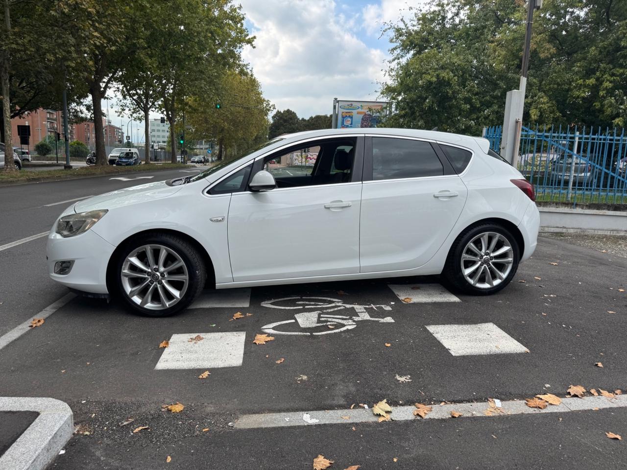 Opel Astra 1.4 Turbo 140CV 5 porte Cosmo