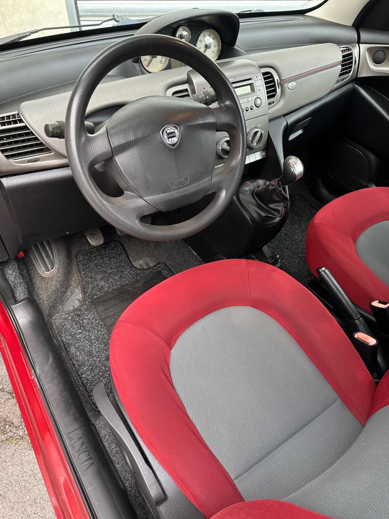 Lancia Ypsilon 1.3 Multijet 70 cv