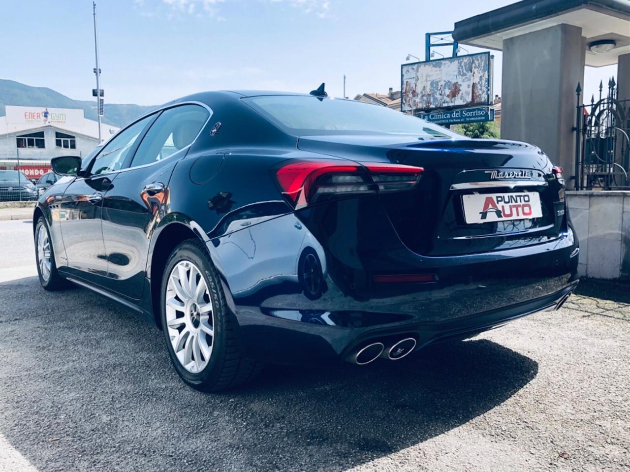 Maserati Ghibli L4 330 CV MHEV Granlusso