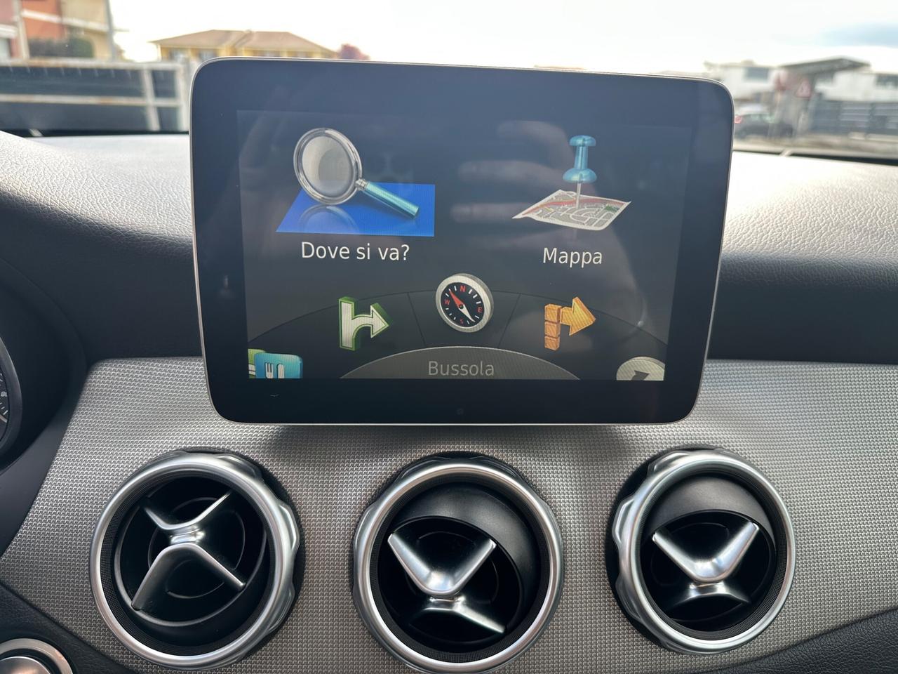 Mercedes-benz GLA 200d Sport NAVI*PELLE*R.CAMERA