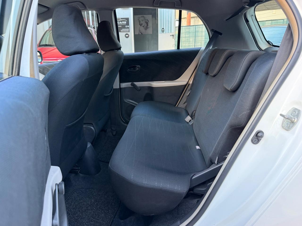 Toyota Yaris 1.0 VVT-i Sol - GARANZIA