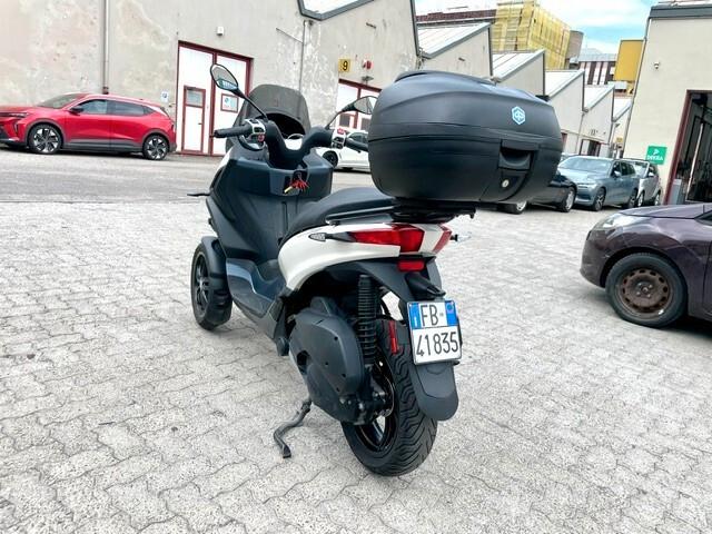 Piaggio MP3 300 hpe ABS