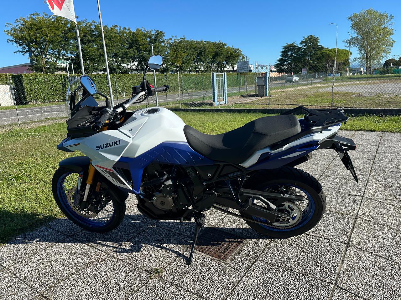 Suzuki V Strom DL 800 DE