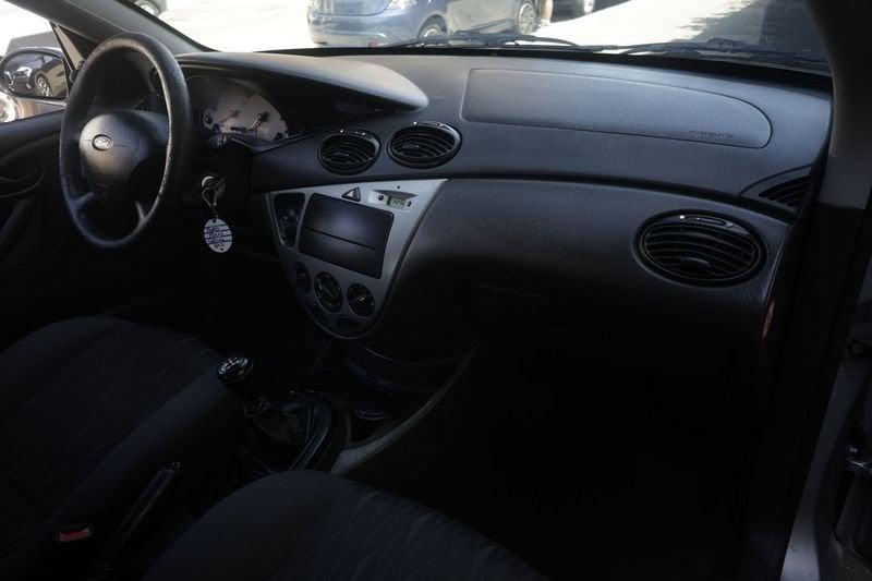 Ford Focus Ford Focus Focus SW 1.6i 16v Ghia FL 74KW ANNO 2002