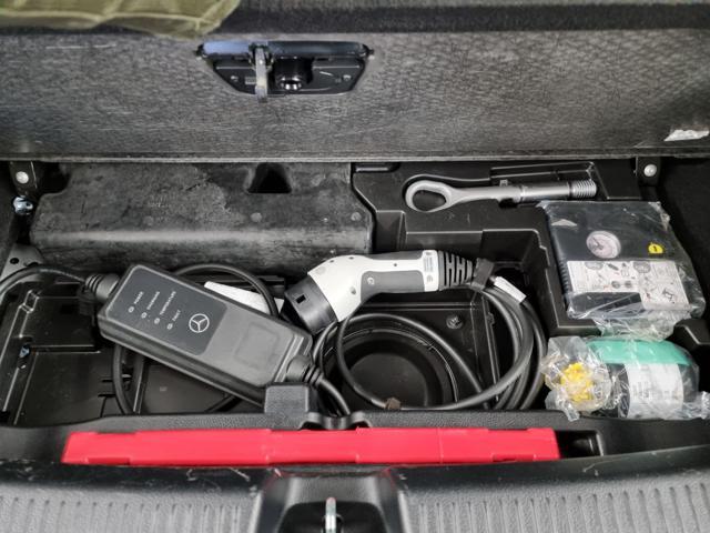 MERCEDES-BENZ A 250 e Automatic EQ-Power Premium AMG