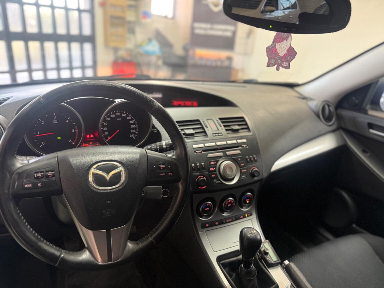 Mazda 3 1.6 MZ-CD 109 CV 5