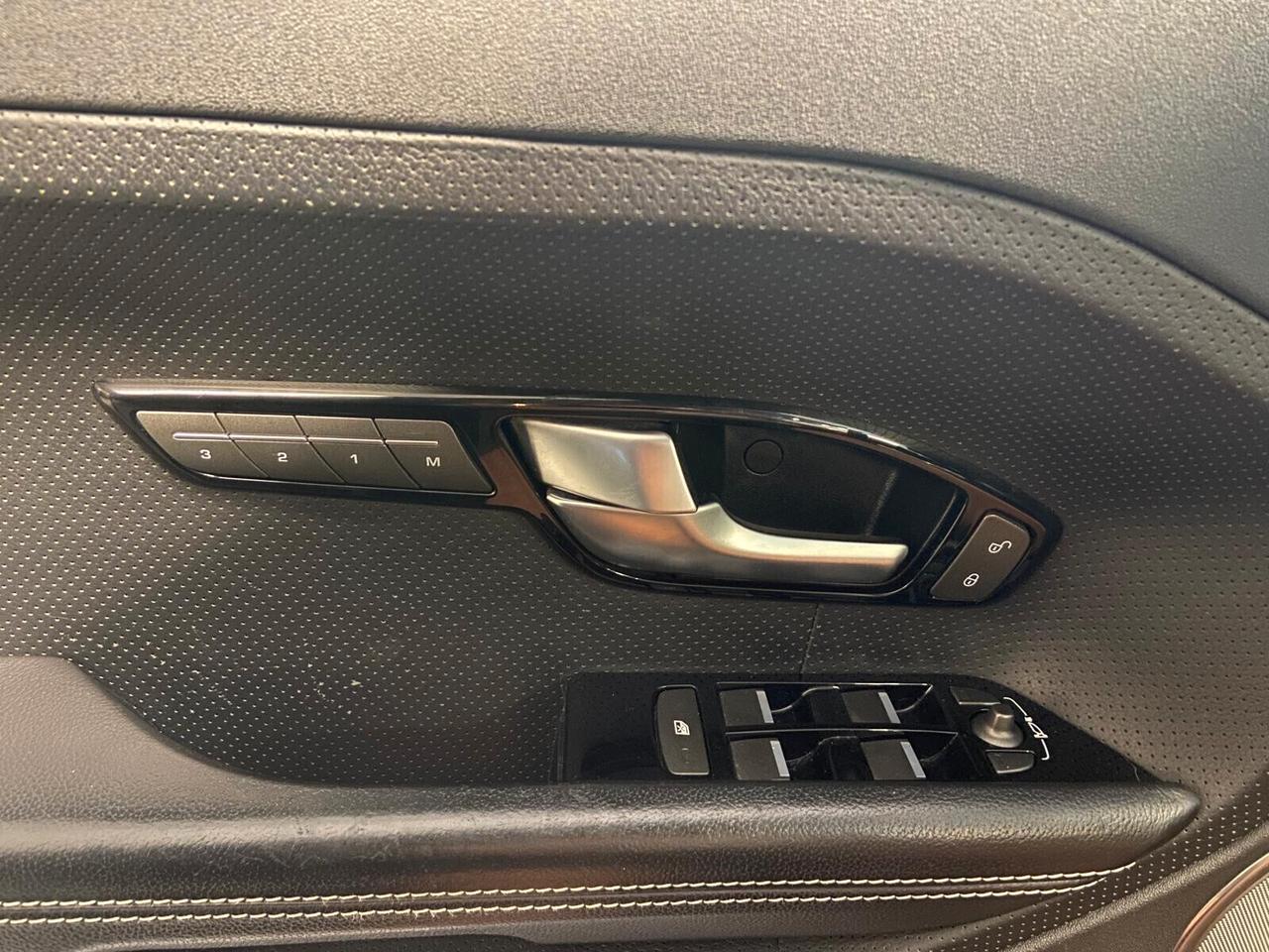 Range Rover Evoque 2.2 TD4 5p. Prestige