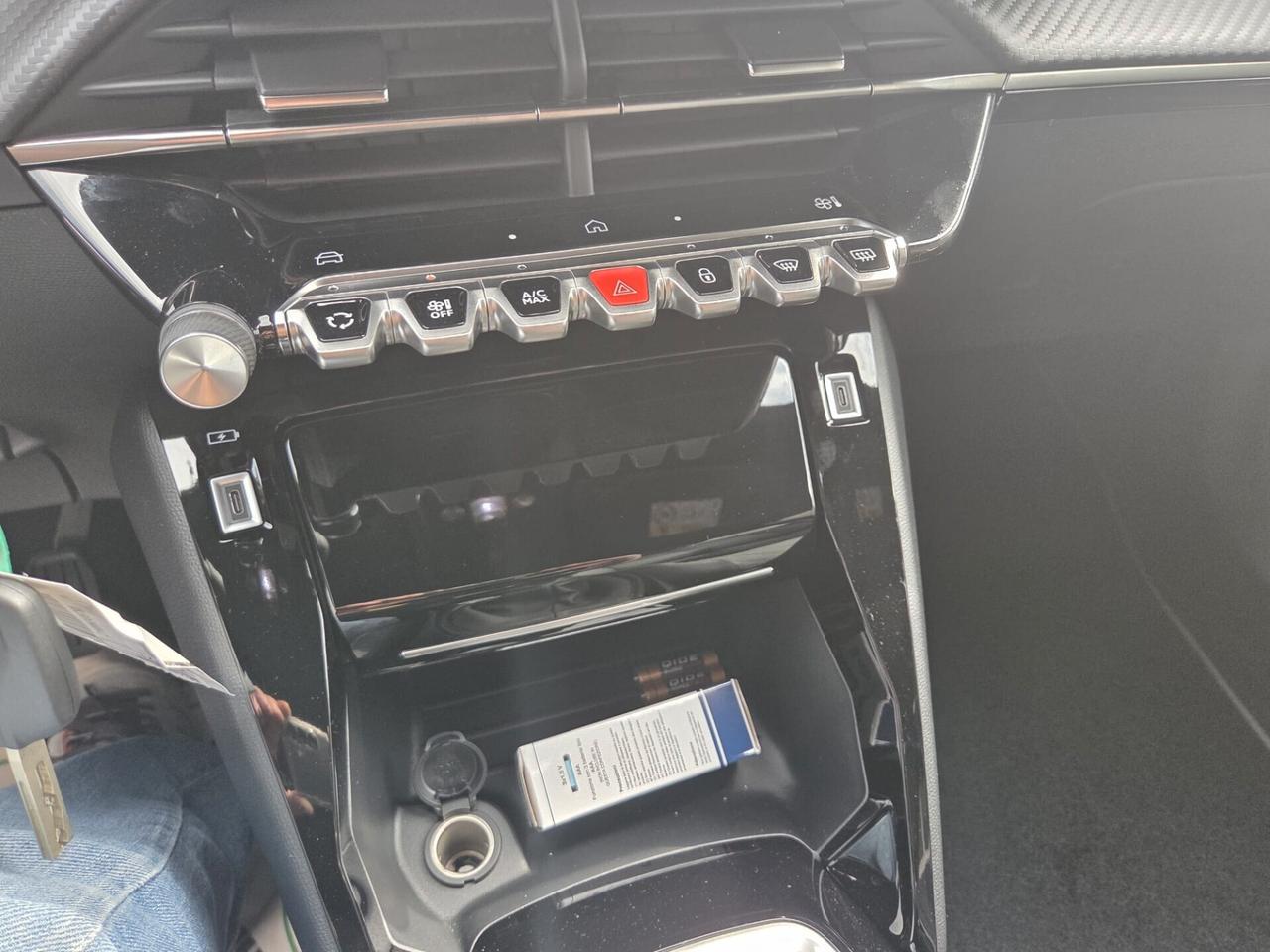 Peugeot 2008 ALLURE 100 CV KM/0 NESSUN OBBLIGO FINANZIARIO !!
