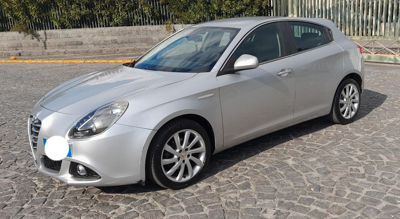 Alfa Romeo Giulietta 1.6 JTDm-2 105 CV Distinctive