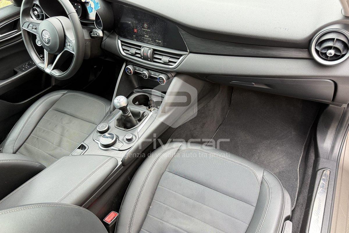ALFA ROMEO Giulia 2.2 Turbodiesel 150 CV Business Launch Edition