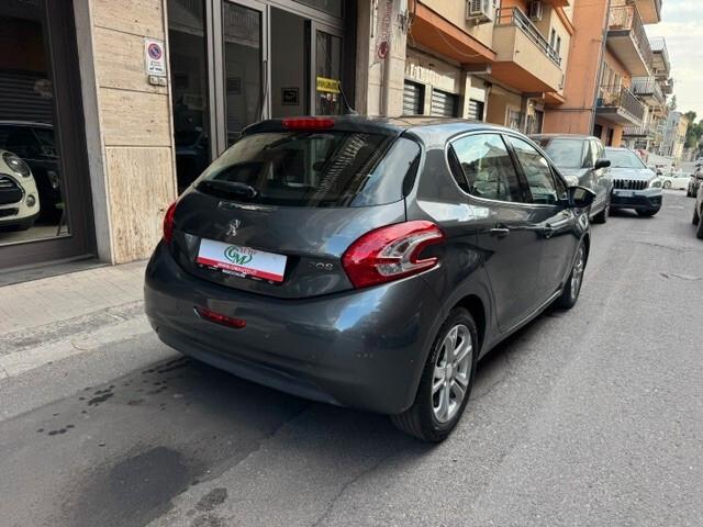 Peugeot 208 1.4 HDi 68 CV 5 porte Allure