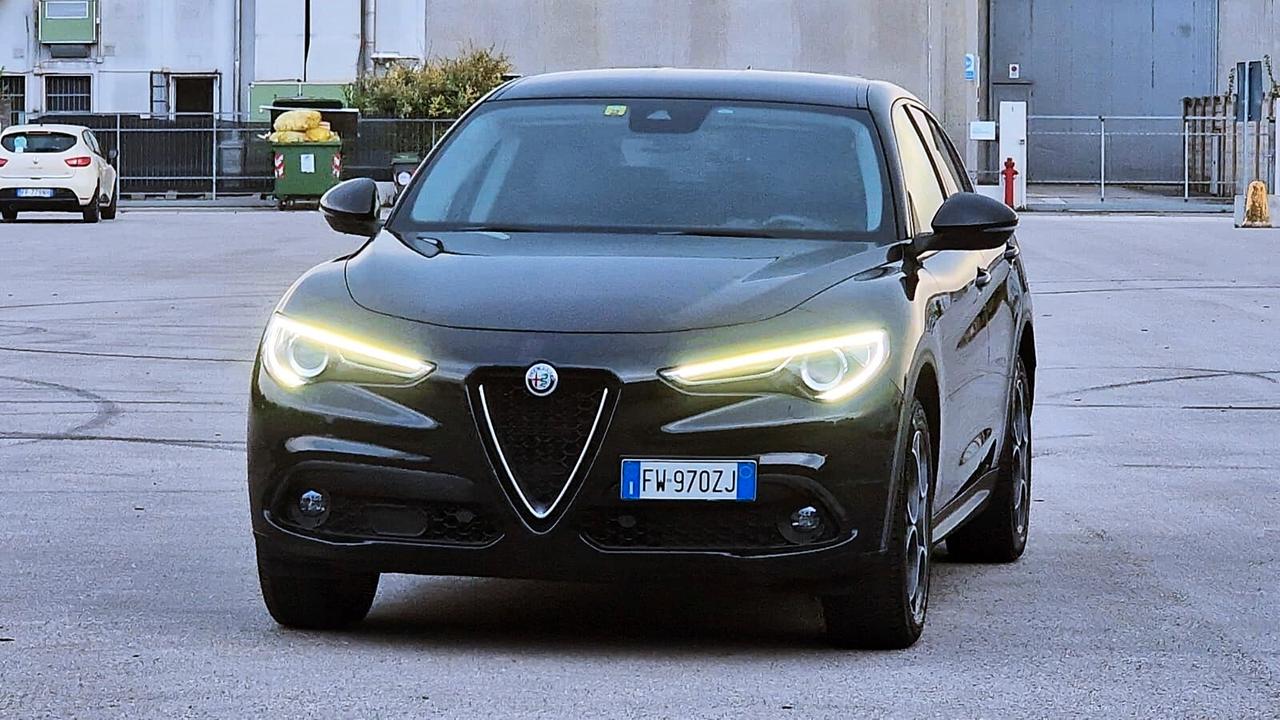 Alfa Romeo STELVIO 2.2 190CV AT8 Q4 Executive