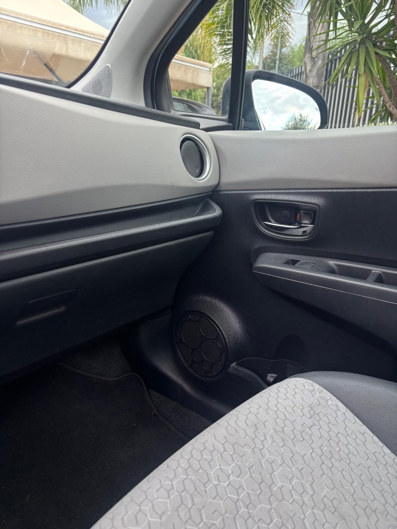 Toyota Yaris 1.4 D-4D 5 porte Lounge