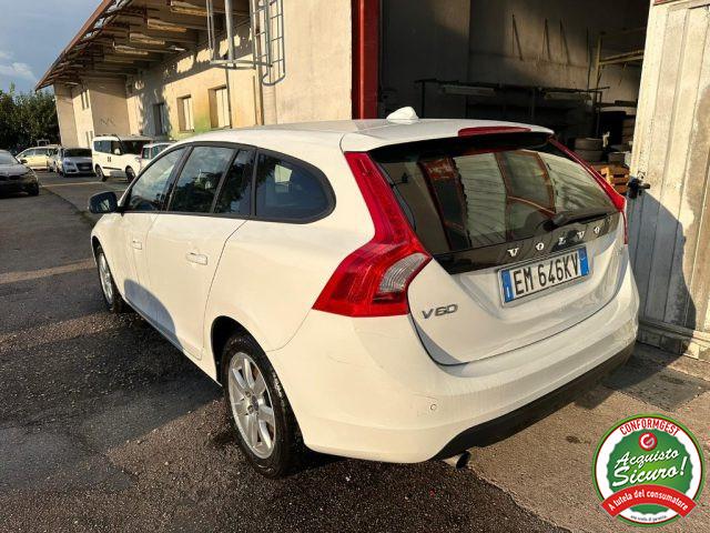 VOLVO V60 D2 1.6 Momentum