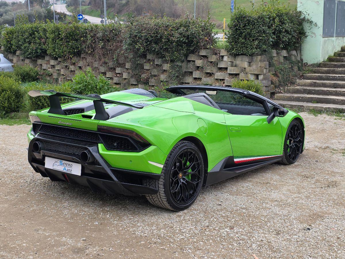 LAMBORGHINI HURACAN SPYDER PERFORMANTE NOLEGGIO