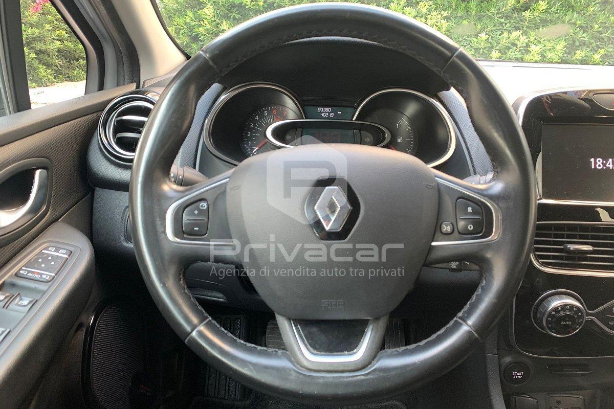 RENAULT Clio TCe 12V 90 CV 5 porte Moschino Intens