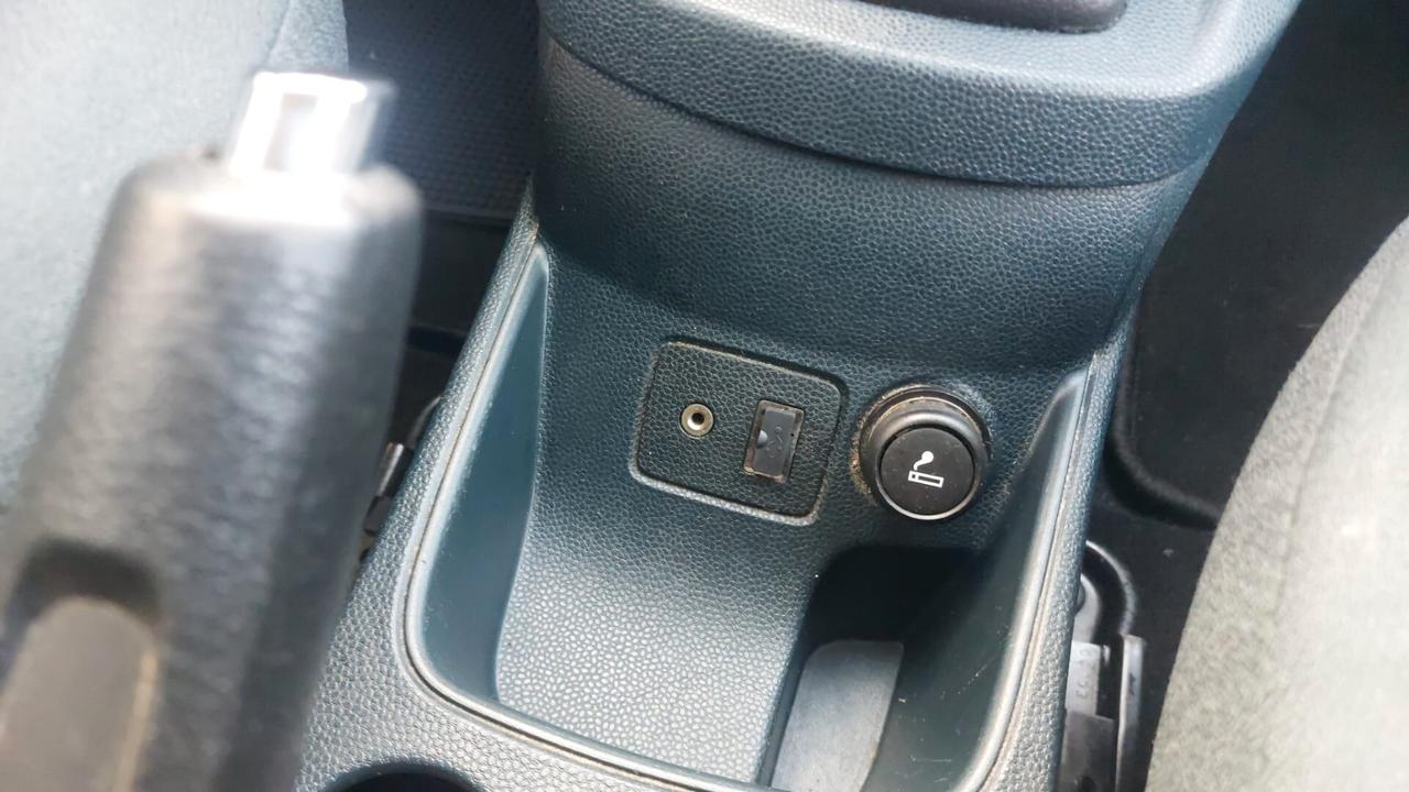 FORD FIESTA 1.6TDCI 95CV TITANIUM