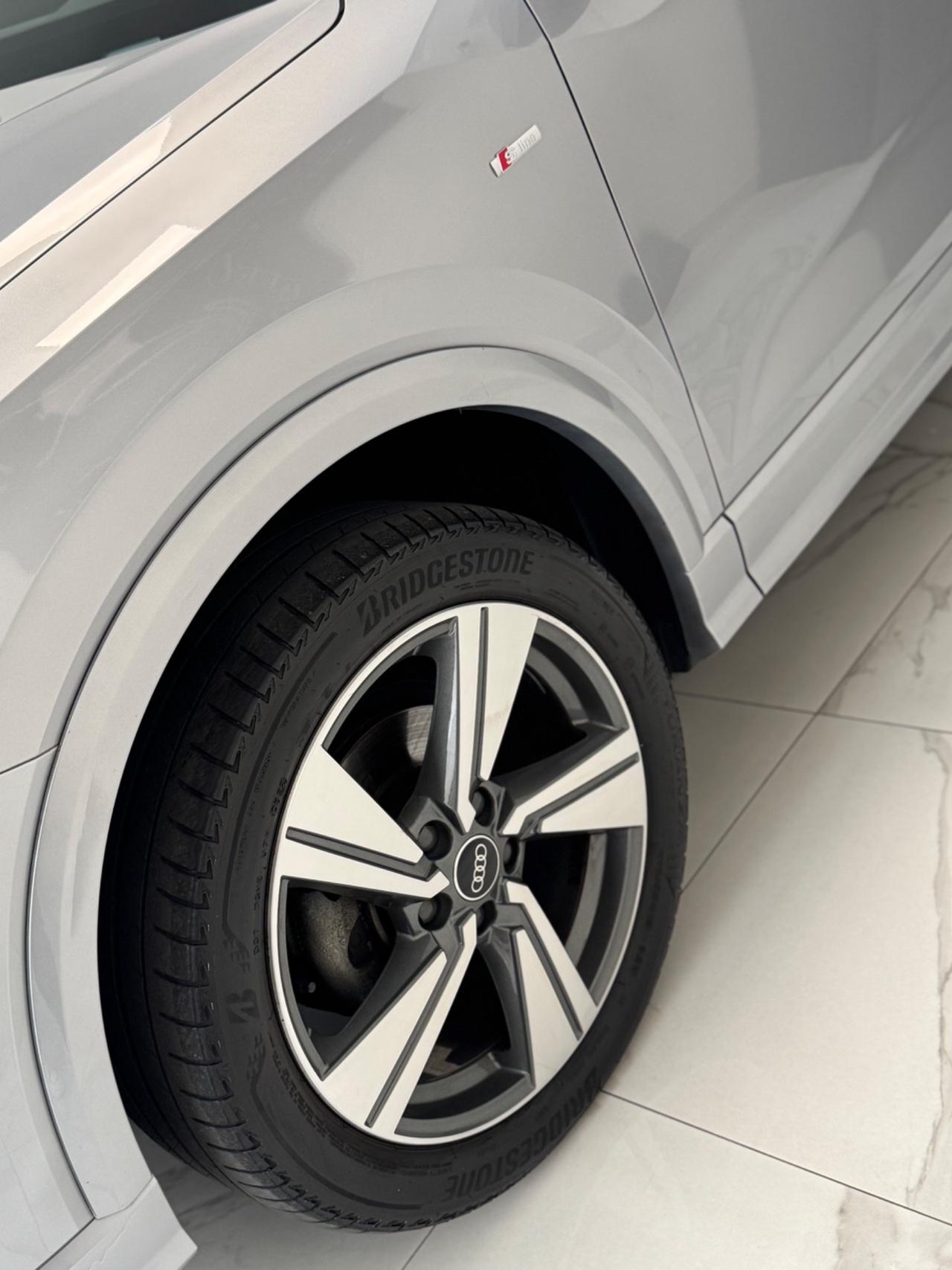 Audi Q2 30 TDI S line Edition