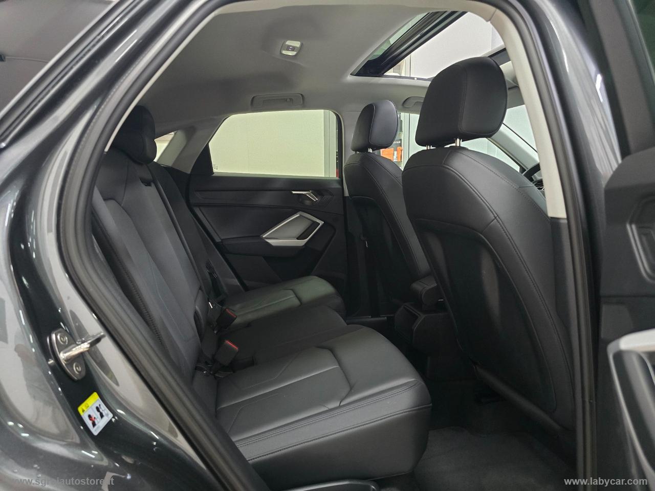 AUDI Q3 SPB 35 TDI S tronic S-LINE