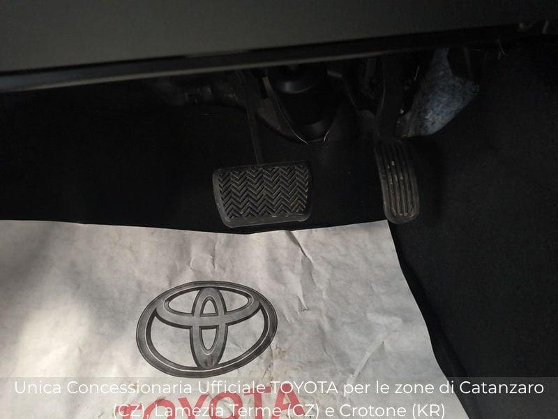 Toyota Yaris Hybrid Trend MY22