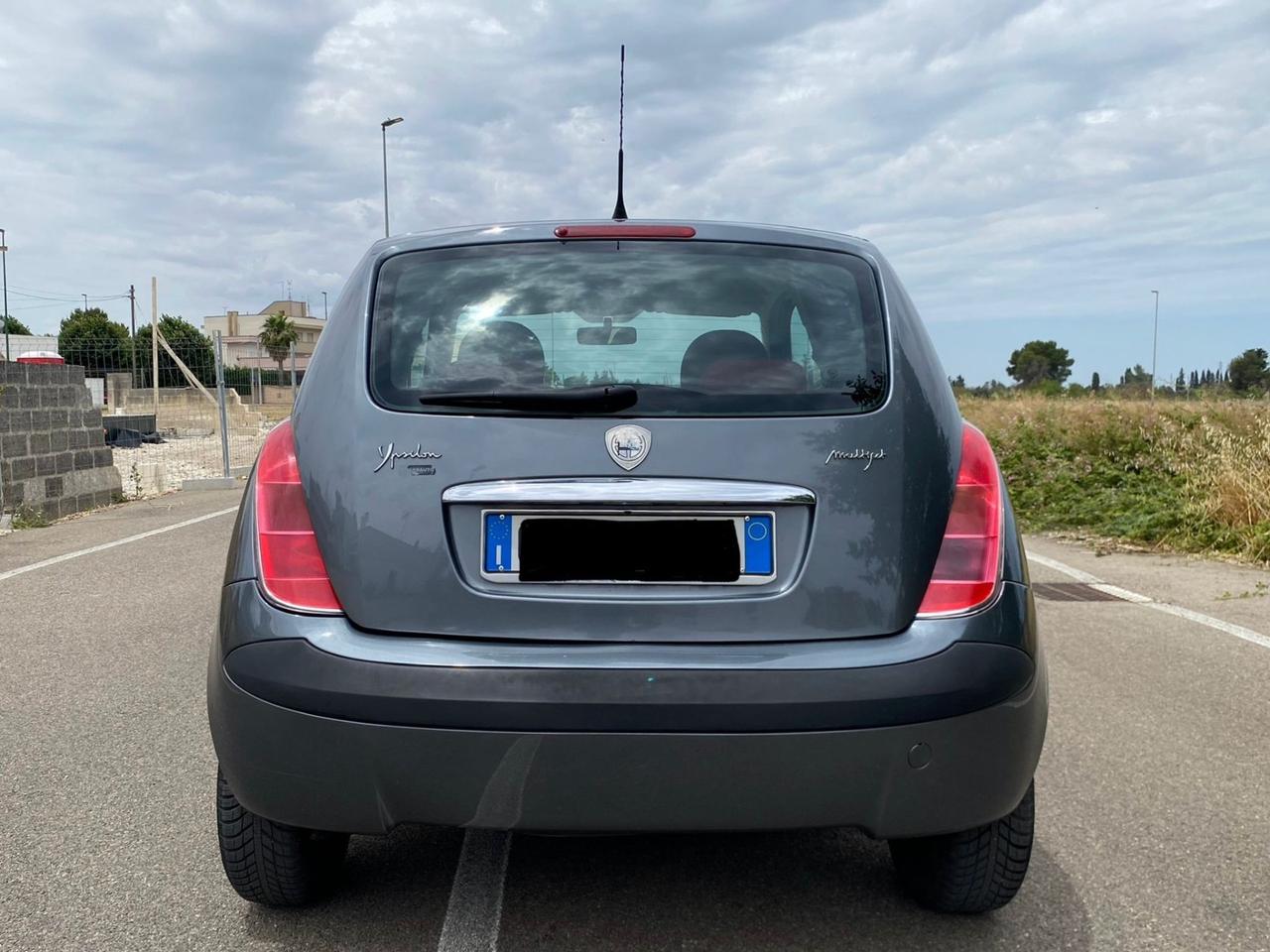 Lancia Ypsilon 1.3 Multijet 16V Argento
