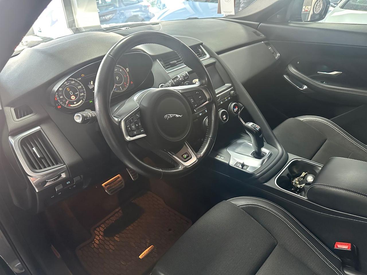 Jaguar E-Pace R-Dynamic D 150 #9077