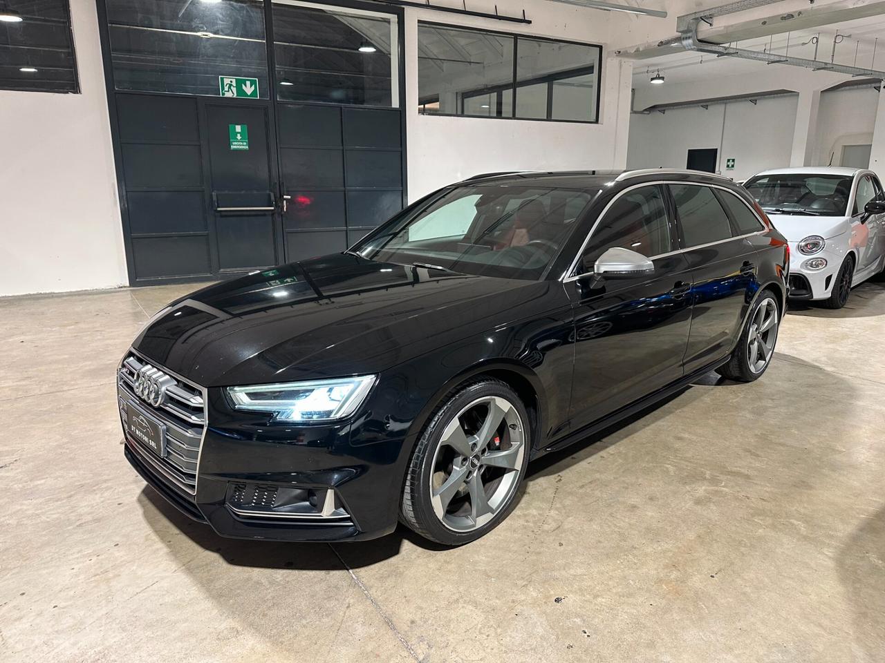 Audi A4 S4 Avant 3.0 TFSI quattro tiptronic - Rotor INT. Rosso