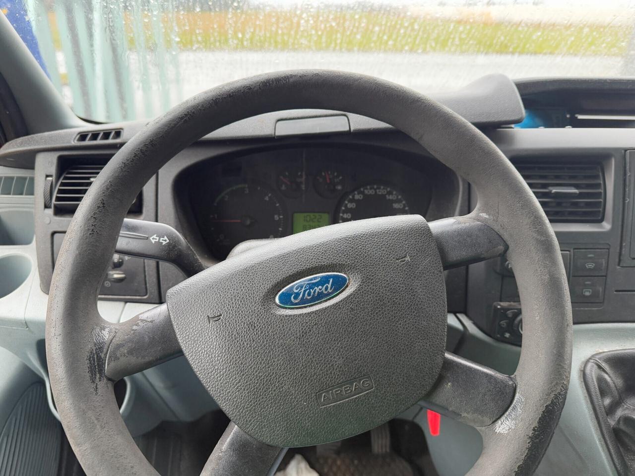 Ford Transit 2.2/9 POSTI/2006