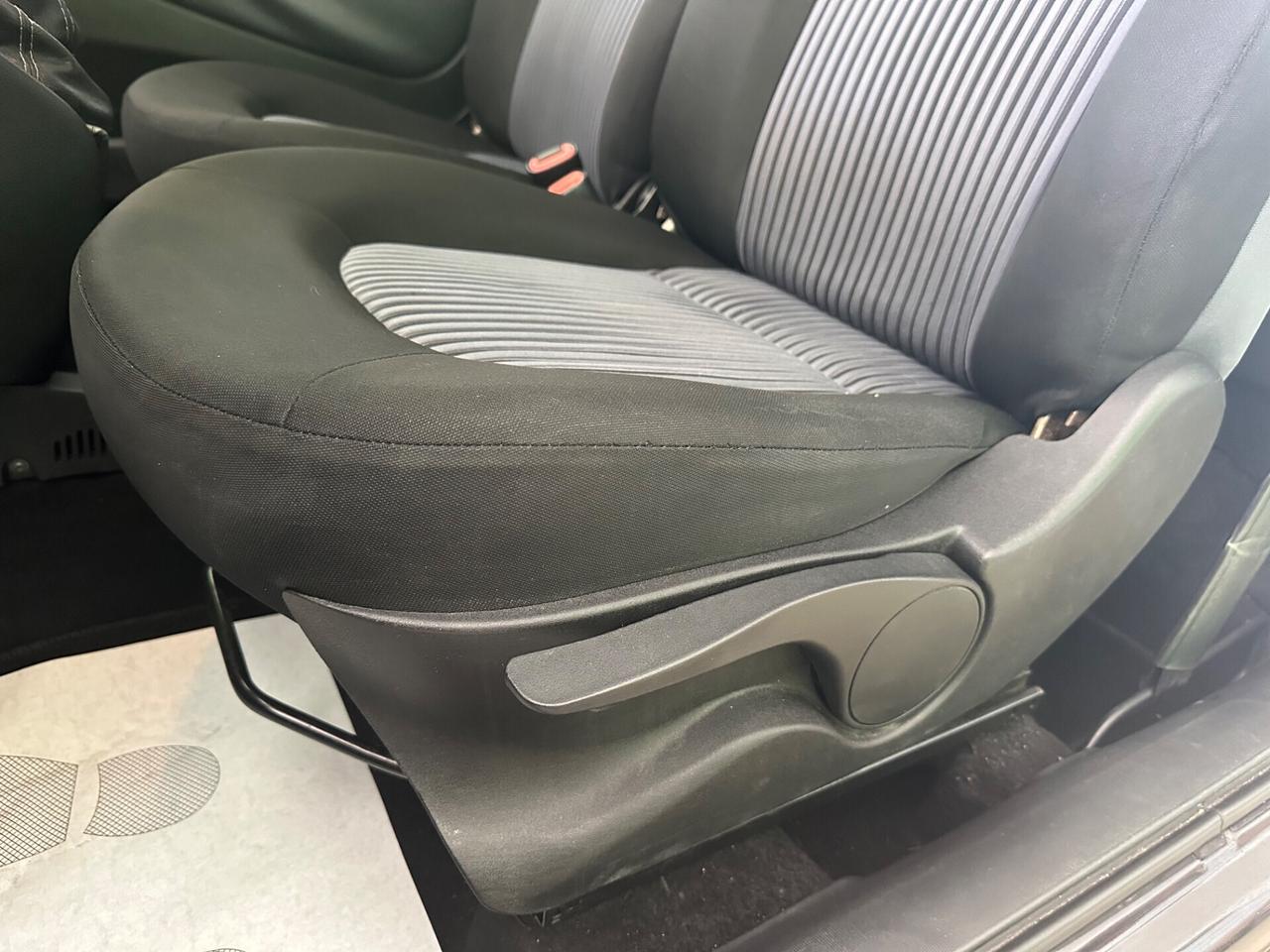 Lancia Ypsilon 1.2 Oro 60cv