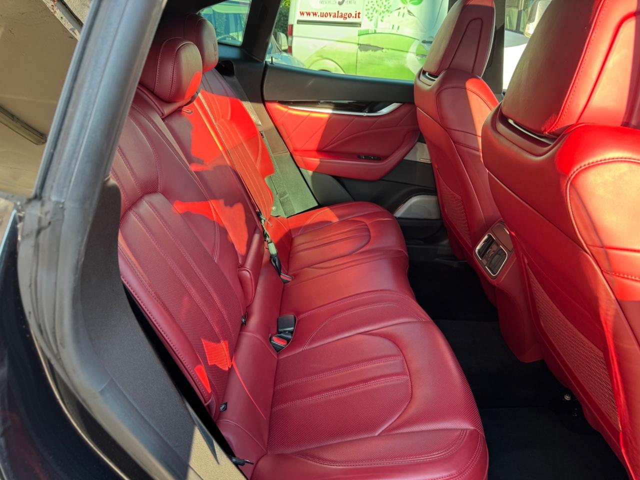 Maserati Levante V6 Diesel 275 CV AWD Gransport