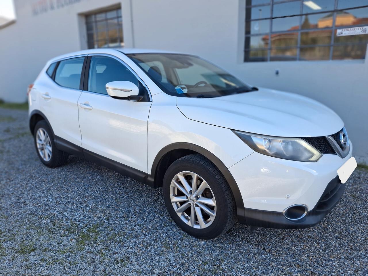 Nissan Qashqai 1.5 dCi DPF Tekna