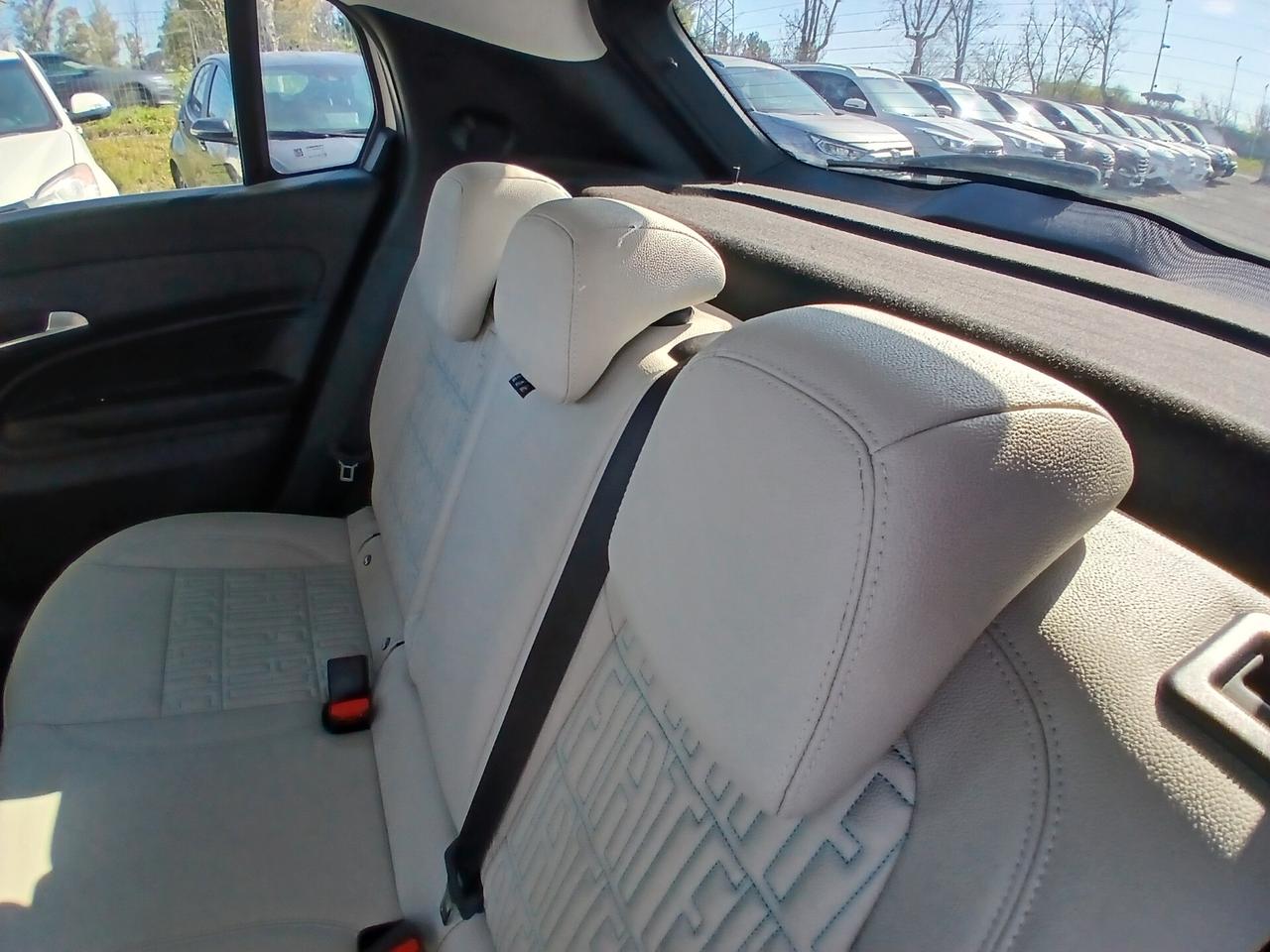 Fiat 600 Hybrid 110 CV DCT MHEV La Prima