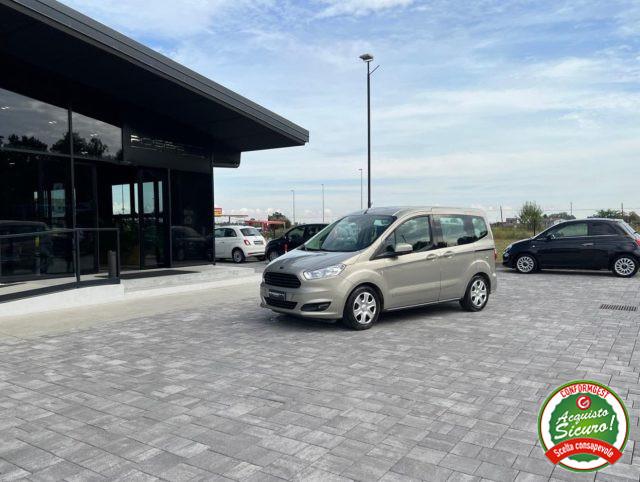 FORD Tourneo Courier 1.5 TDCI Plus ANCHE PER NEOPATENTATI