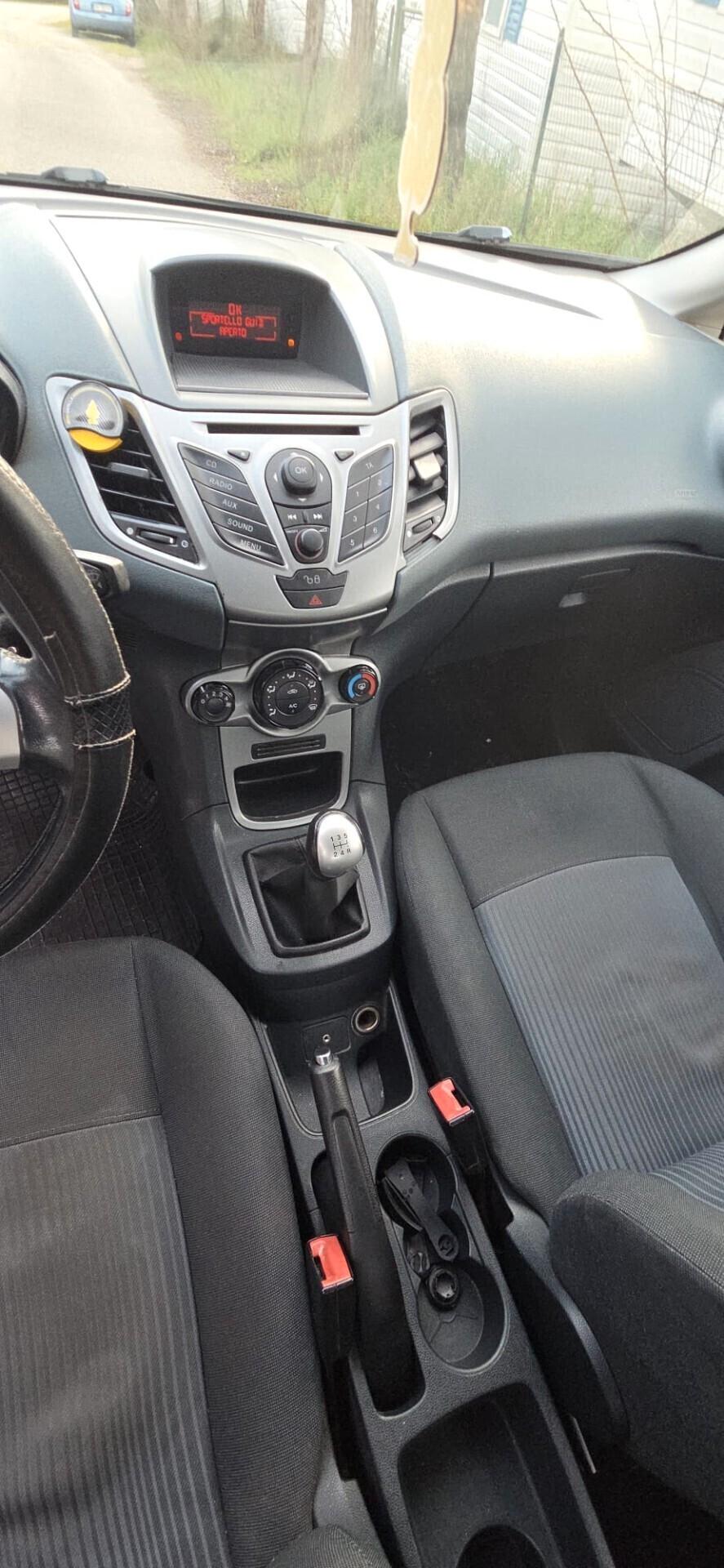 Ford Fiesta 1.4 TDCi 5p. Titanium