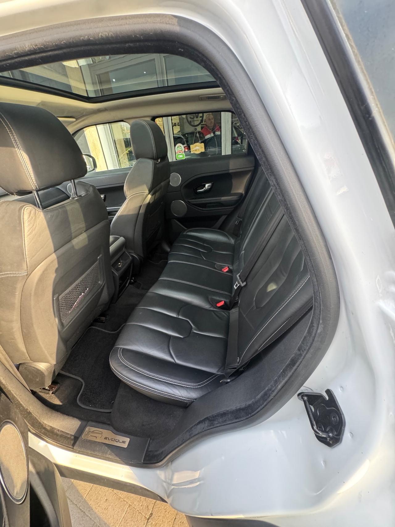 Land Rover Range Evoque 2.2 TD4 5p. Prestige