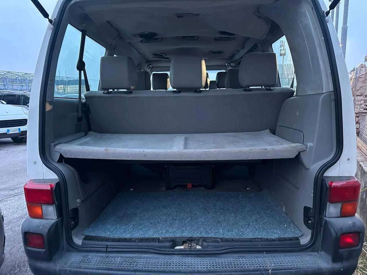 Volkswagen Caravelle/Multivan Caravelle 2.5 TDI/102CV