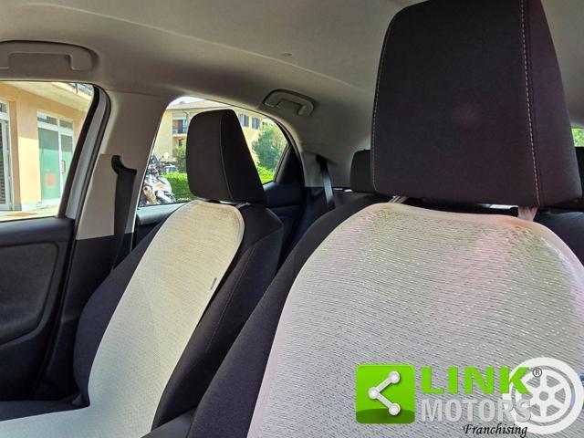 TOYOTA Yaris 1.5 Hybrid CVT Trend