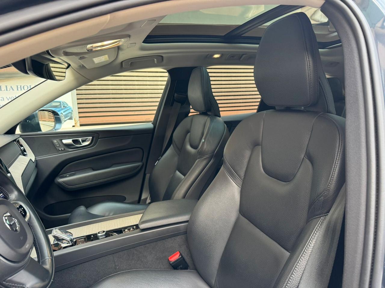 Volvo XC 60 XC60 B4 (d) AWD Geartronic Inscription