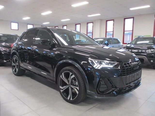 Audi Q3 35 TDI S tronic Blackline