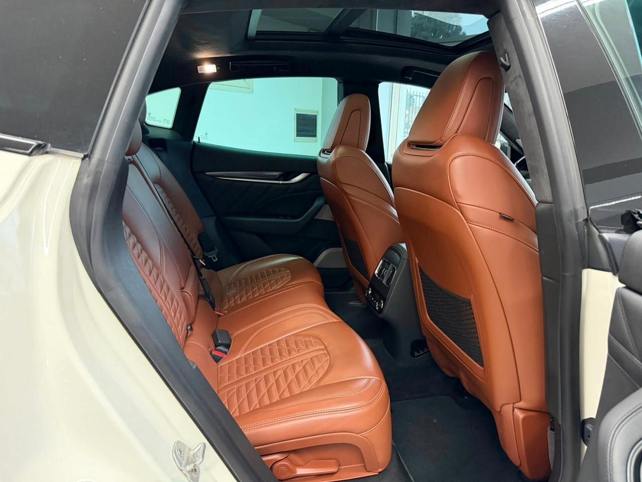 Maserati Levante V6 Diesel 275 CV AWD Gransport